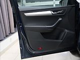 Škoda Karoq 1,5 TSI ČR 1. MAJ NAVI 2x ALU - náhled 8