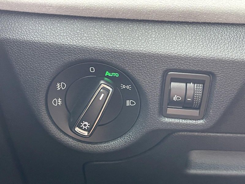 Škoda Kamiq (2025) 1.5 TSI 110 kW Top Selection - fotka 7 z 33