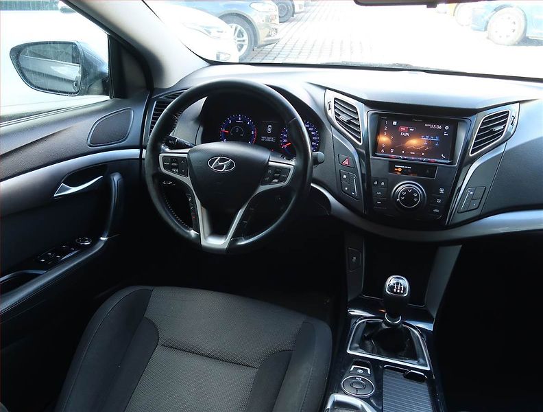 Hyundai i40 (2013) 1.7 CRDi, Tempomat - fotka 7 z 14