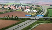 Vizualizace ukazuje, jak bude vypadat dálnice D7 mezi Slaným a Panenským Týncem na Lounsku.