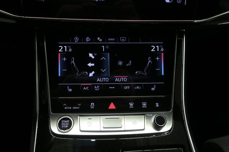 Audi Q7 (2022) S -Line 50TDI HD Matrix - fotka 34 z 50