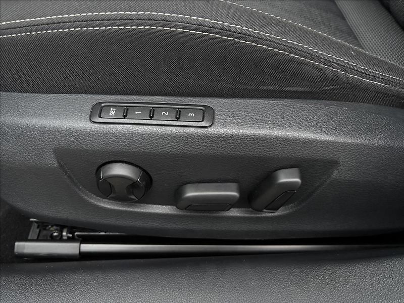 Škoda Superb 2,0 TDI 110kW Style DSG - fotka 25 z 42
