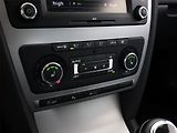 Škoda Octavia (2012) 2.0 TDI, Tempomat - náhled 15