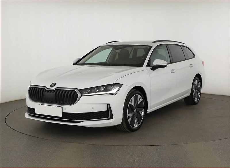 Škoda Superb (2024) 2.0 TDI, Selection - fotka 2 z 20