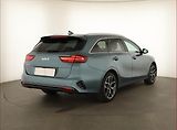 Kia Ceed (2025) 1.5 T-GDI, TOP, DPH, KEYLESS - náhled 4