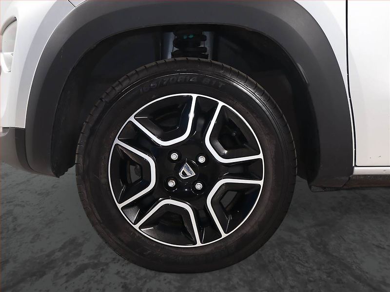 Dacia Spring (2022) Electric 45 (27 kWh), SoH 91% - fotka 12 z 16