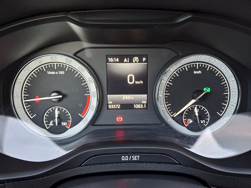 Škoda Karoq (2018) Style DSG 4x4 2,0TDi 110kW - fotka 18 z 38