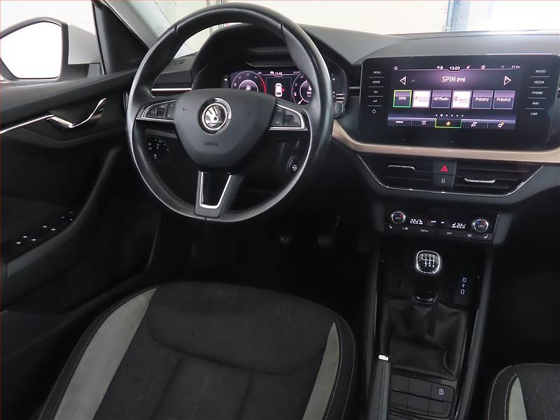 Škoda Scala (2020) Style 1.6 TDI, Serv.kniha - fotka 7 z 17