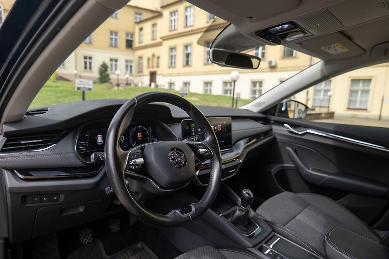 Škoda Octavia 1.5TSI Kam Ad.Temp. KESSY Taž - fotka 14 z 43