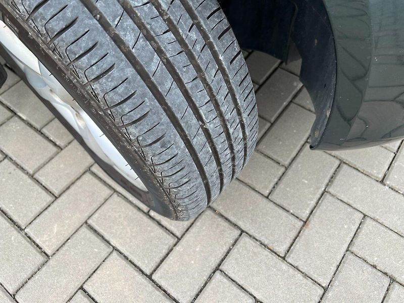Škoda Fabia (2011) 1.6TDi 66kW - fotka 20 z 21