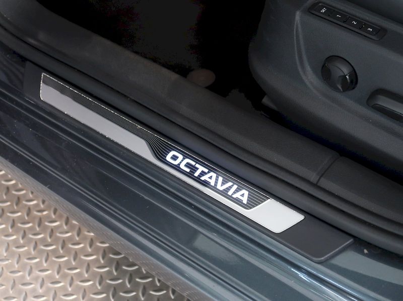 Škoda Octavia (2020) STYLE 2.0TDI 110KW DSG PANORAM - fotka 14 z 47