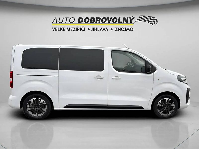 Opel Zafira (2024) L1 (M) Elegance 2.0 CDTi AT8 ( - fotka 9 z 24