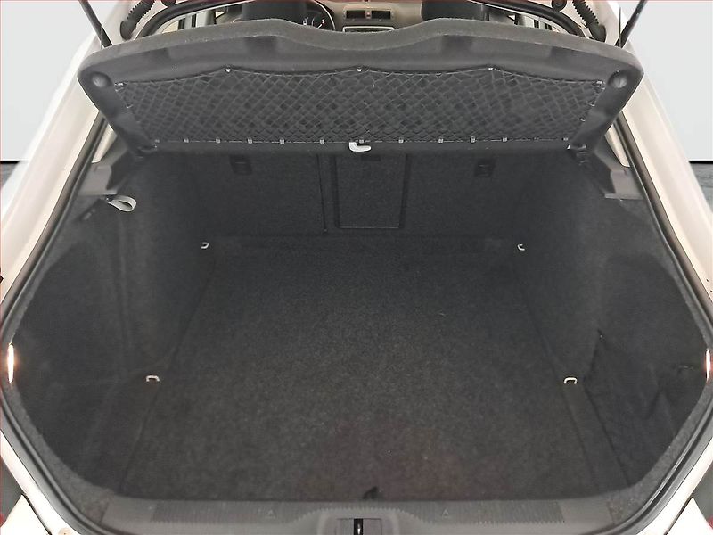 Škoda Octavia (2012) 1.6 TDI, Automat, Tempomat - fotka 14 z 16