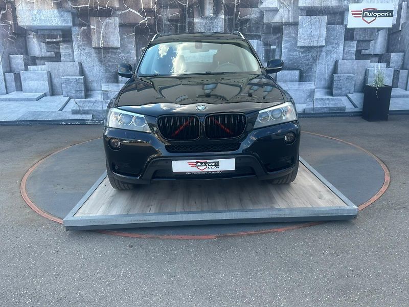 BMW X3 (2010) 135KW, XDRIVE 20D - fotka 2 z 28