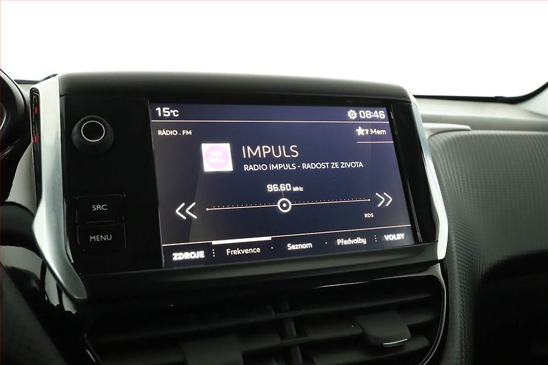 Peugeot 2008 (2019) 1.2 PureTech, Tempomat - fotka 12 z 16