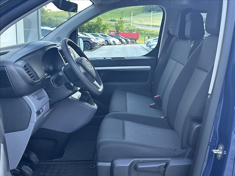 Opel Vivaro 2,0 CDTI 150PS  L2 Kombi-6 Enj - fotka 12 z 53