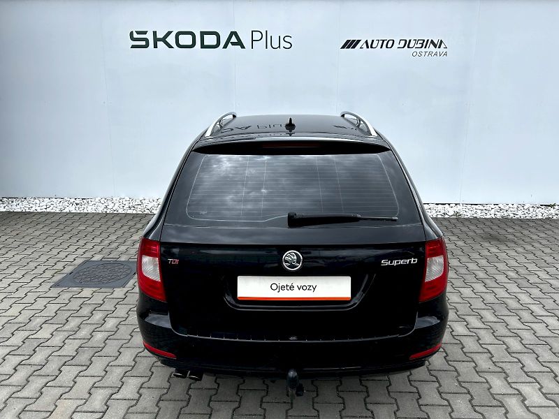 Škoda Superb (2019) Combi 2.0 TDI CR DPF 125kW MP6 - fotka 6 z 28