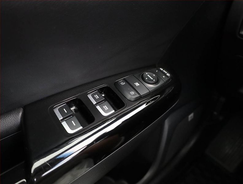 Kia Sportage (2020) 1.6 CRDi, Automat, Serv.kniha - fotka 13 z 19