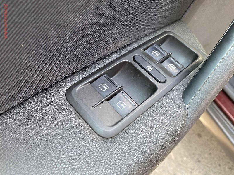 Škoda Yeti (2010) 1.2 TSi, Experience, DSG - fotka 13 z 17