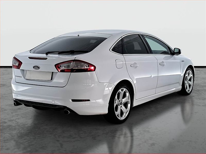 Ford Mondeo (2011) 2.2 TDCi, Xenony, Tempomat - fotka 5 z 18