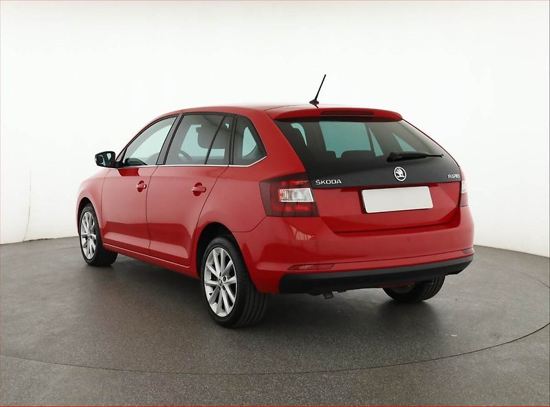 Škoda Rapid (2017) Spaceback 1.0 TSI, Serv.kniha - fotka 4 z 18