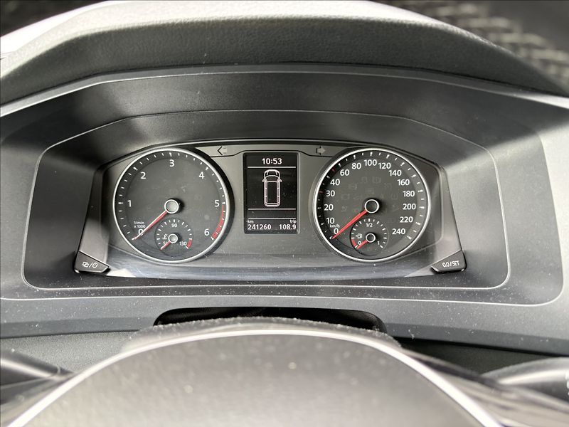 Volkswagen Transporter T6 2,0 TDI 110 KW CZ 1 DPH - fotka 9 z 15