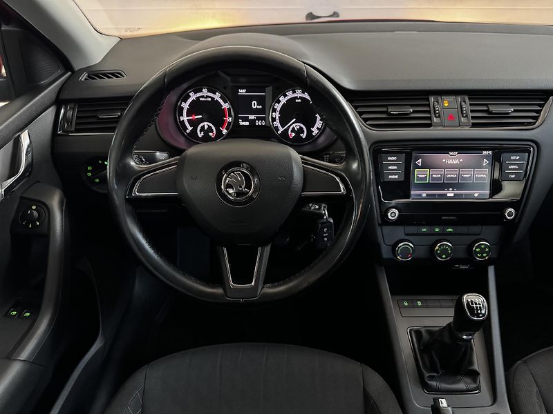 Škoda Octavia (2018) 1.0 TSI 85 KW - CZ - fotka 11 z 22