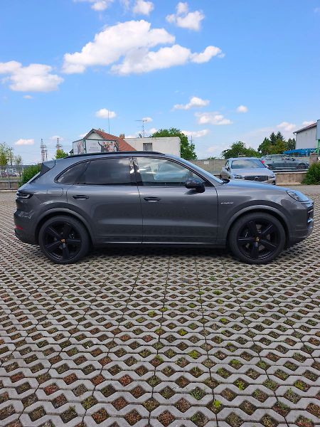 Porsche Cayenne (2025) S E-Hybrid*BOSE*HD-Matrix - fotka 3 z 26