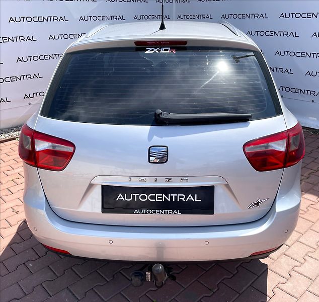 Seat Ibiza 1,2 TSi,77kW,serv.kn. - fotka 5 z 20