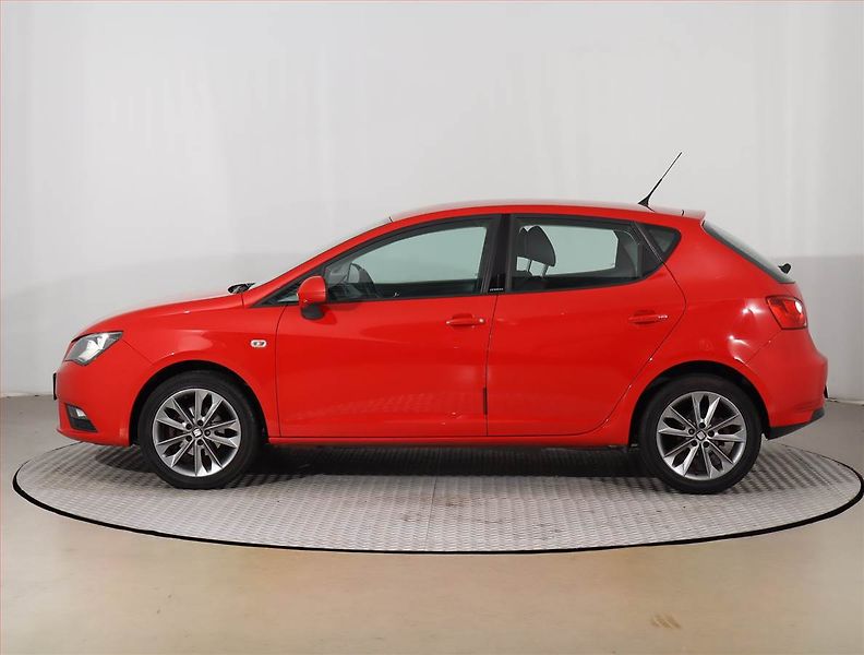 Seat Ibiza (2015) 1.2 TSI, Serv.kniha, Tempomat - fotka 3 z 16
