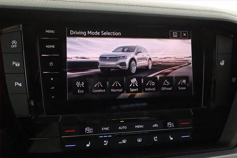 Volkswagen Touareg (2019) R-Line 3.0 TDI - fotka 12 z 20