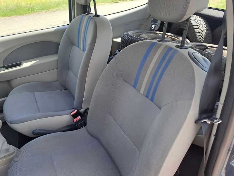 Renault Twingo 1.2 2 x KOLA, KLIMA - fotka 11 z 21