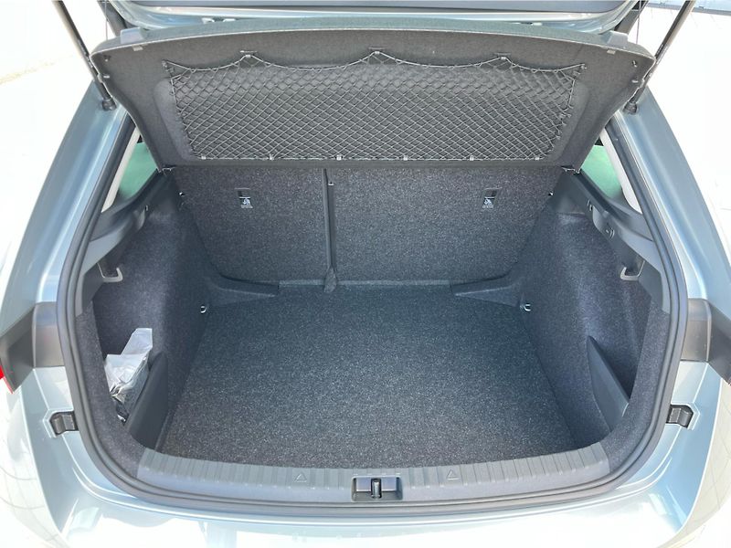 Škoda Scala 1,0 TSI 85 kW TOP SELECTION - fotka 27 z 28