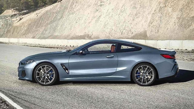 BMW řady 8.