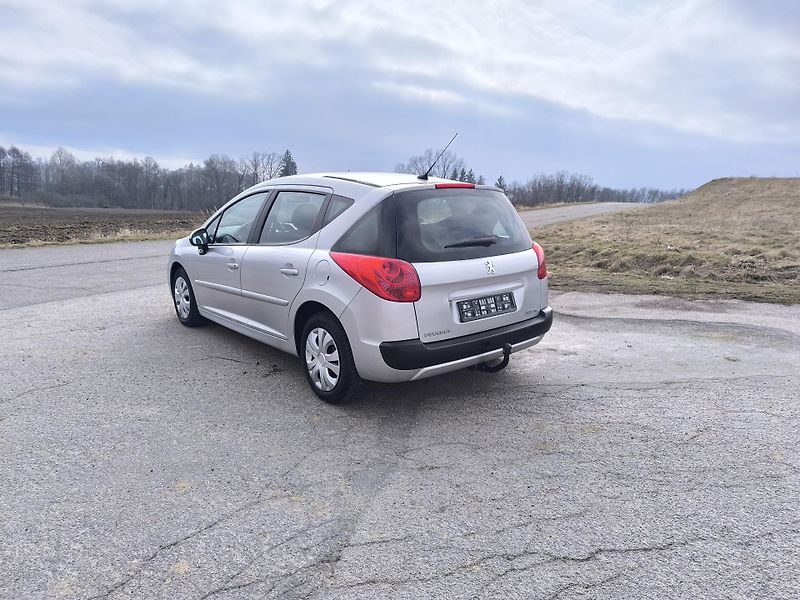 Peugeot 207 1.4  1.MAJITEL, DOLOŽENÉ KM - fotka 5 z 25