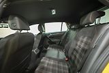 Volkswagen Golf GTI Performance 2.0 169 kW - náhled 11