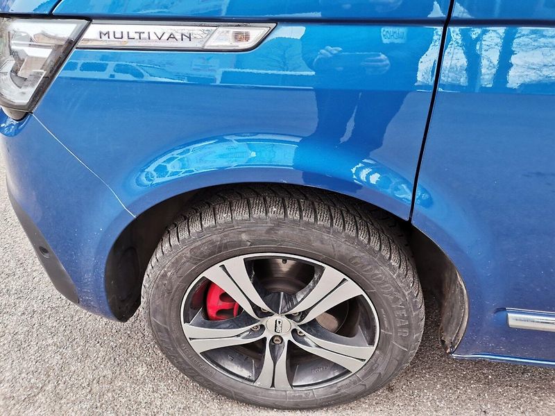 Volkswagen Multivan (2024) 2.0TDi 150kw DSG 4x4 ČR Highli - fotka 24 z 27
