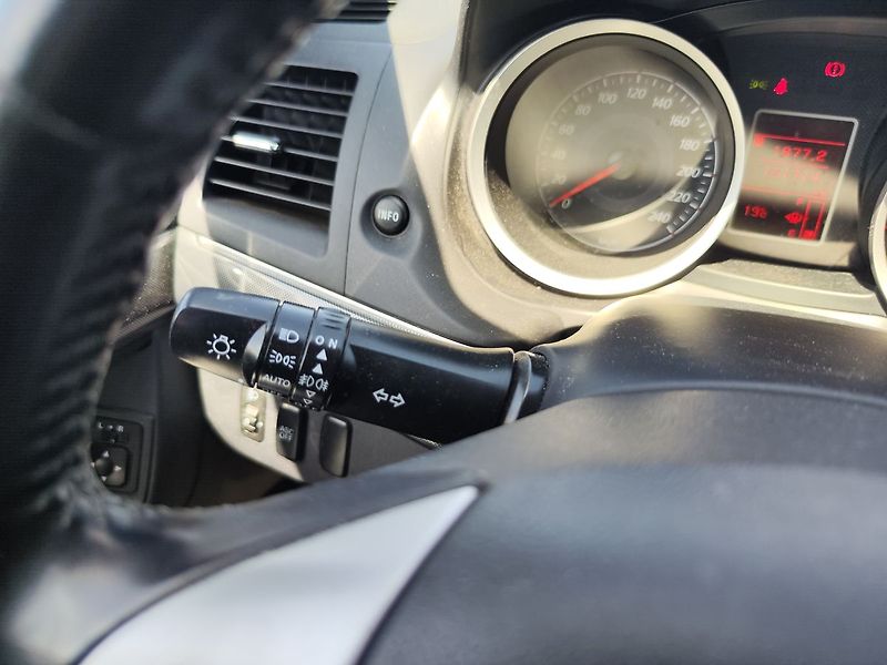 Mitsubishi Lancer 1.8 Mivec/ČR 1.Majitel - fotka 22 z 29