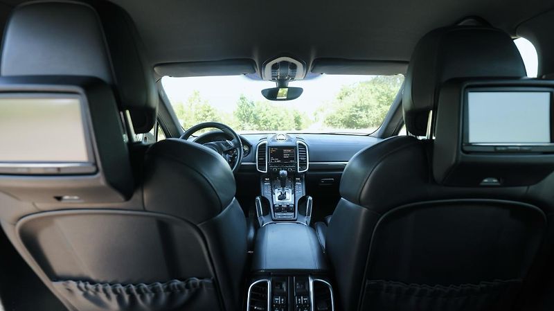 Porsche Cayenne (2011) - fotka 9 z 25