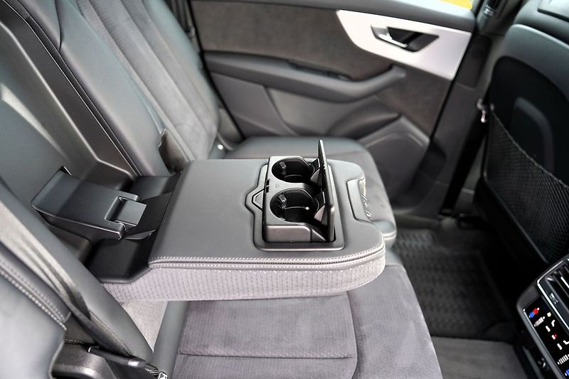 Audi Q7 50 TDI/Q/360/20/Sline/DPH - fotka 32 z 50