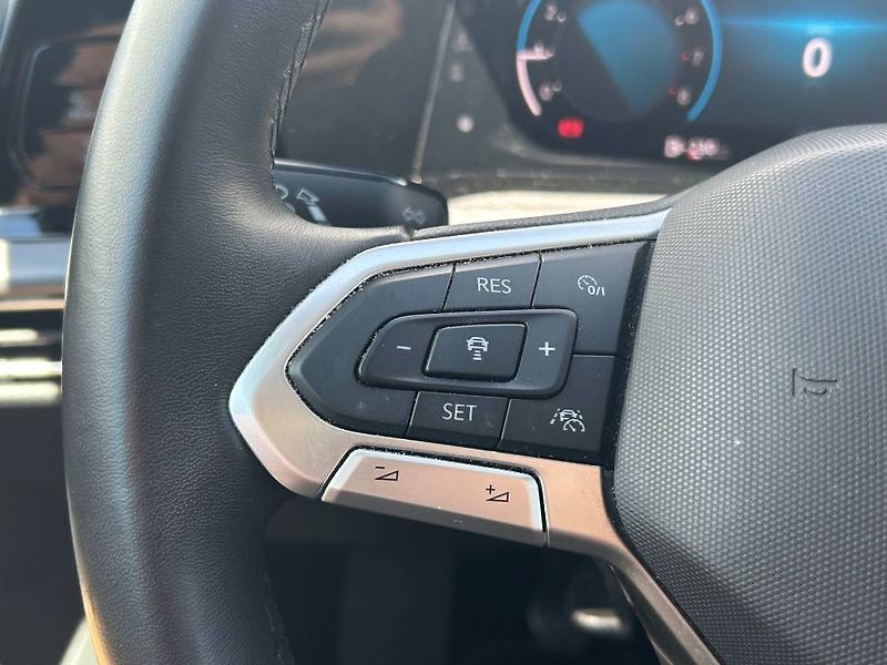 Volkswagen Golf Style 6G 1,5TSI - fotka 15 z 25