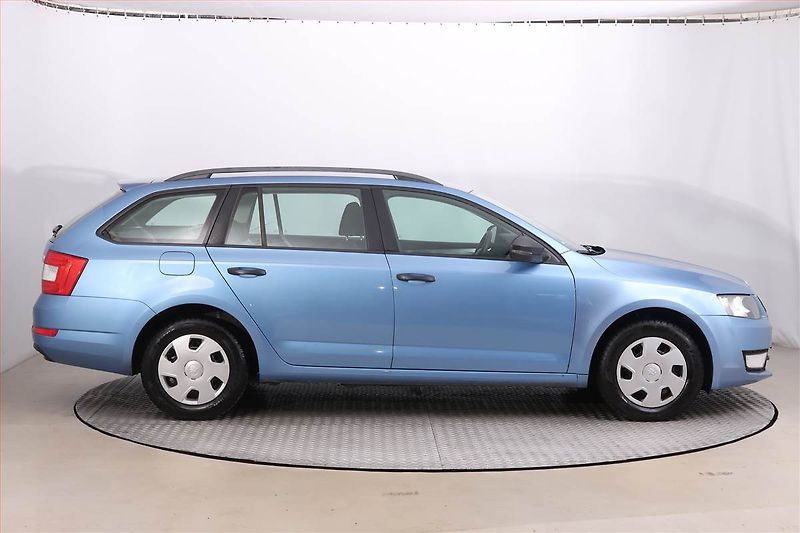 Škoda Octavia (2013) 1.2 TSI, Serv.kniha, Tempomat - fotka 6 z 14