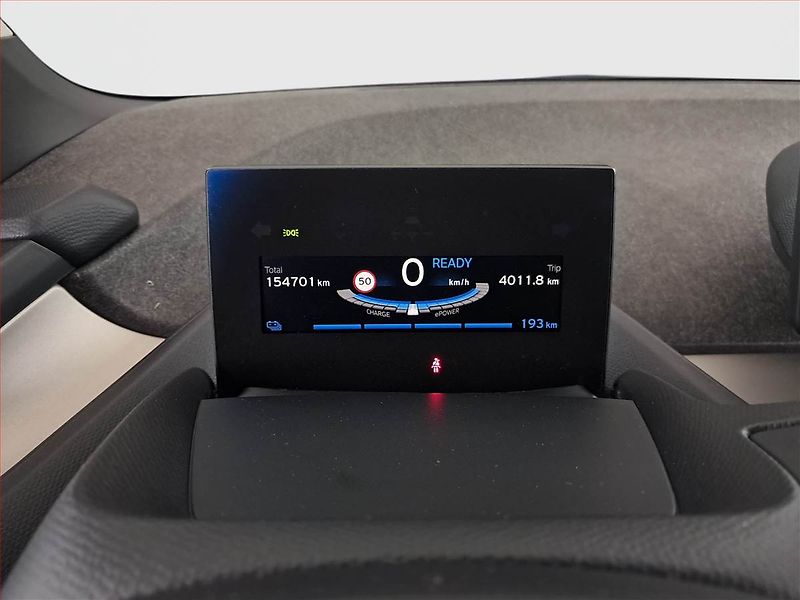 BMW i3 (2019) 120Ah BEV, SoH 82%, Automat - fotka 11 z 22