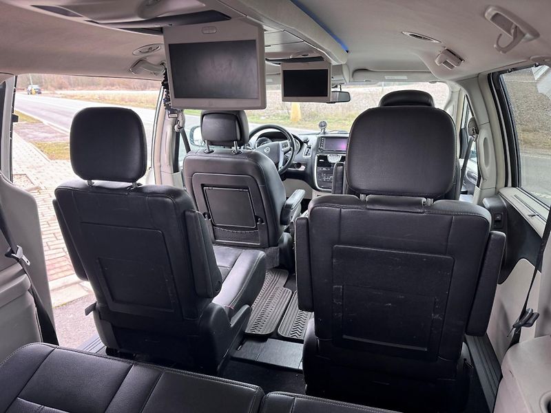 Lancia Voyager (2012) 3,6 DVD Gold RT  2012 - fotka 9 z 21