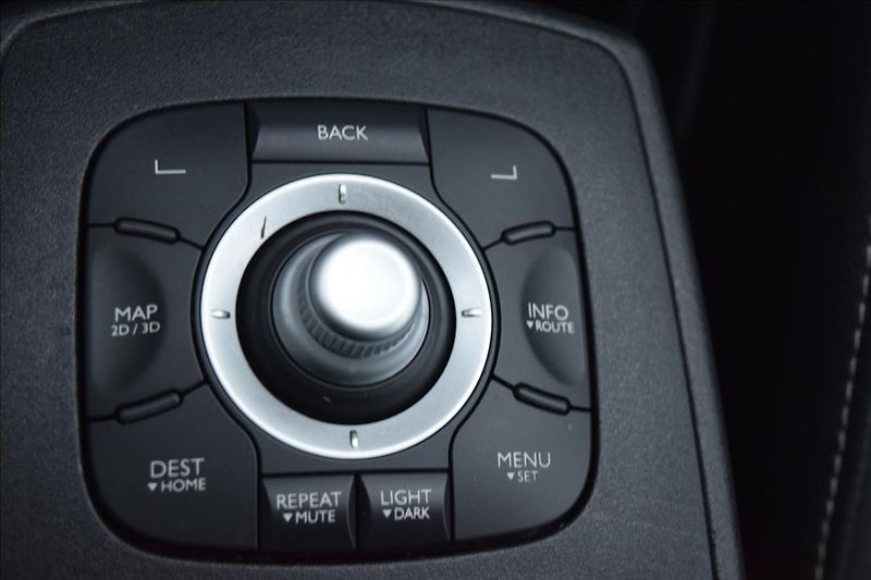 Renault Scénic 1,9 DCI 96KW TAŽNÉ NAVI KAMERA - fotka 54 z 57