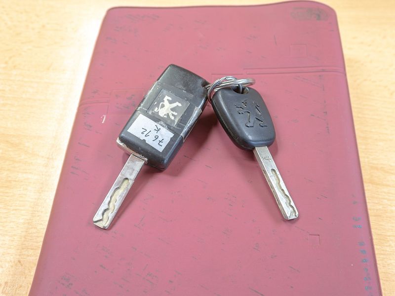 Peugeot 307 (2006) 1.6i 16V 80KW – VÝHŘEV SED - fotka 38 z 38