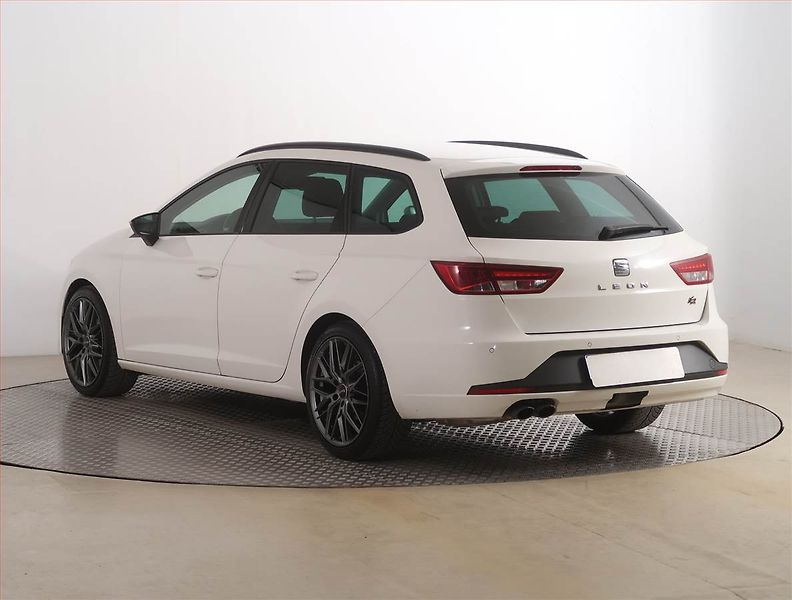 Seat Leon (2014) Sport 2.0 TDI, Navi, Tempomat - fotka 4 z 19