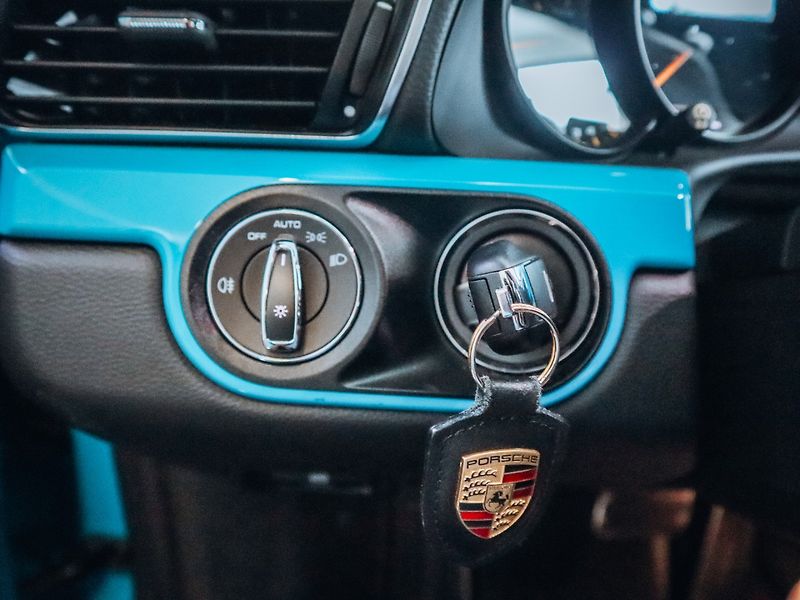 Porsche 911 GT3 368 kW - fotka 29 z 38