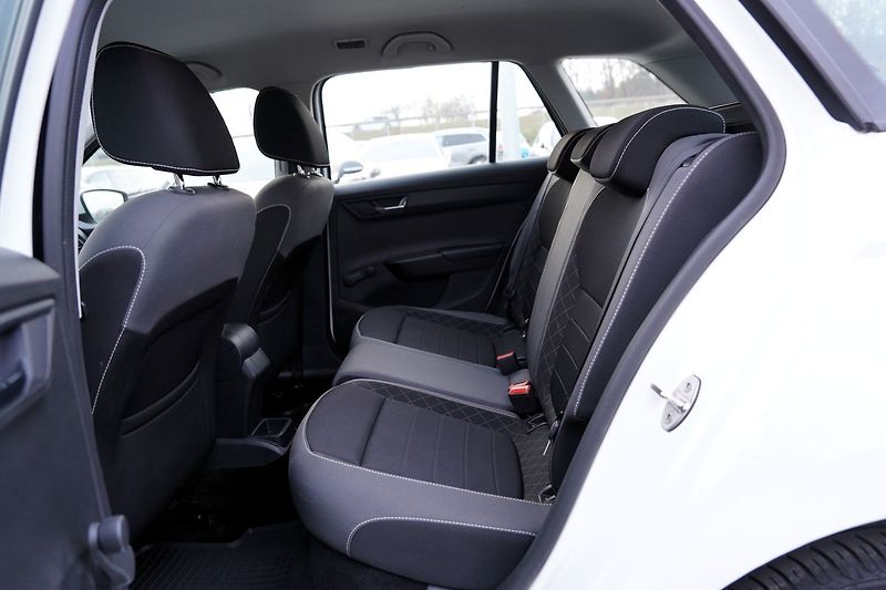Škoda Fabia 1.0 TSI 70kW Ambition ČR - fotka 29 z 36