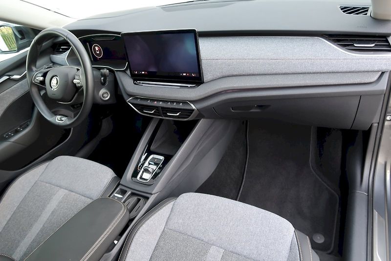 Škoda Octavia (2024) Top Selection 2.0 TDI 110 kW D - fotka 18 z 28